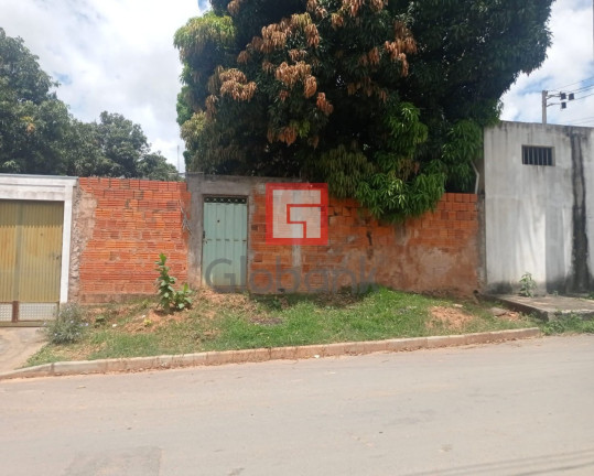 Terreno à Venda, 300 m² em Maracanã - Montes Claros