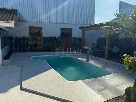 Imagem Casa com 3 Quartos à Venda, 197 m² em Itaipava - Itajaí Imagem Casa com 3 Quartos à Venda, 197 m² em Itaipava - Itajaí