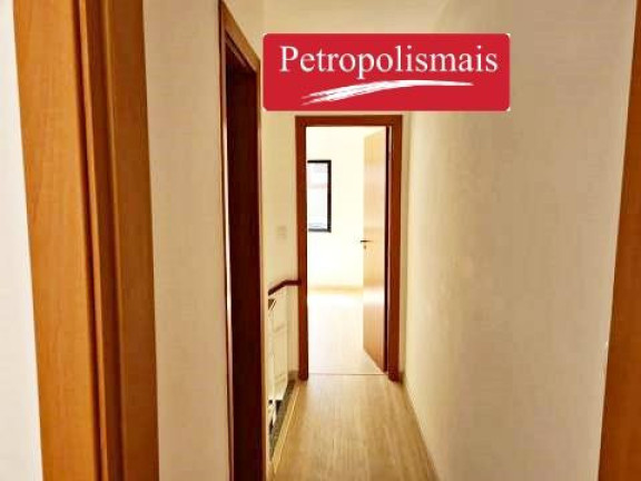 Imagem Apartamento com 2 Quartos à Venda,  em São Sebastião - Petrópolis