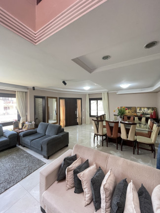 Imagem Casa com 4 Quartos à Venda, 240 m² em Centro - Torres