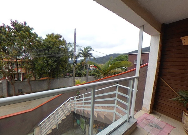 Imagem Sobrado com 5 Quartos à Venda,  em São João Do Rio Vermelho - Florianópolis