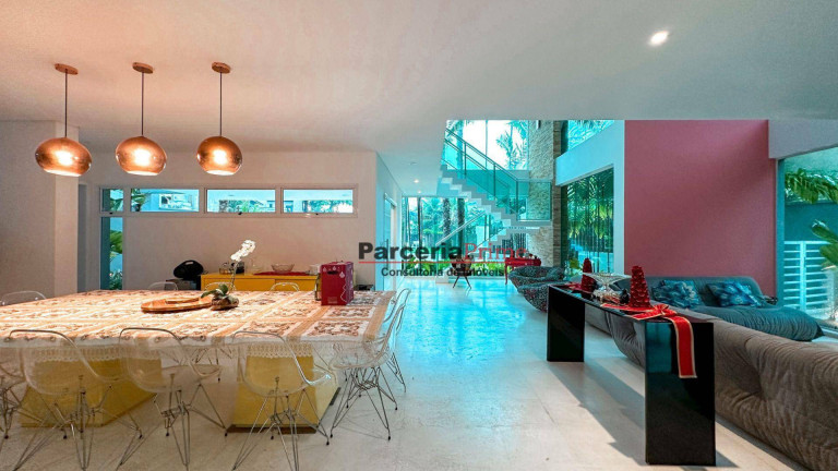 Imagem Casa com 4 Quartos à Venda, 367 m² em Riviera Módulo 21 - Bertioga Imagem Casa com 4 Quartos à Venda, 367 m² em Riviera Módulo 21 - Bertioga