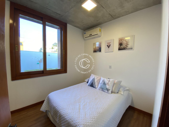 Imagem Casa com 3 Quartos à Venda, 177 m² em Camobi - Santa Maria Imagem Casa com 3 Quartos à Venda, 177 m² em Camobi - Santa Maria