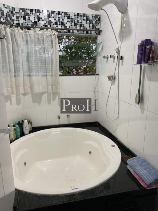 Imagem Sobrado com 3 Quartos à Venda, 253 m² em Vila Pinheirinho - Santo André