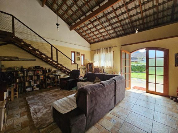 Imagem Casa com 6 Quartos à Venda, 180 m² em Vargem Grande - Teresópolis Imagem Casa com 6 Quartos à Venda, 180 m² em Vargem Grande - Teresópolis