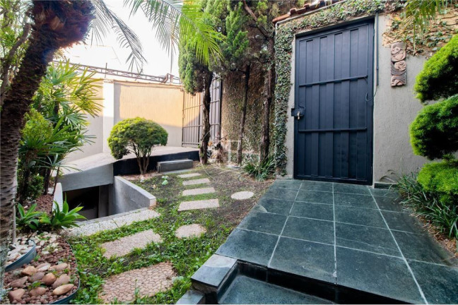 Imagem Casa com 5 Quartos à Venda, 300 m² em Vila Sônia - São Paulo Imagem Casa com 5 Quartos à Venda, 300 m² em Vila Sônia - São Paulo
