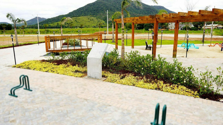 Imagem Terreno à Venda, 200 m² em Sertão Do Trombudo - Itapema Imagem Terreno à Venda, 200 m² em Sertão Do Trombudo - Itapema