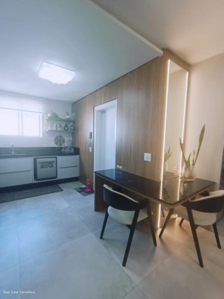 Imagem Apartamento com 3 Quartos à Venda, 145 m² em Meia Praia - Itapema