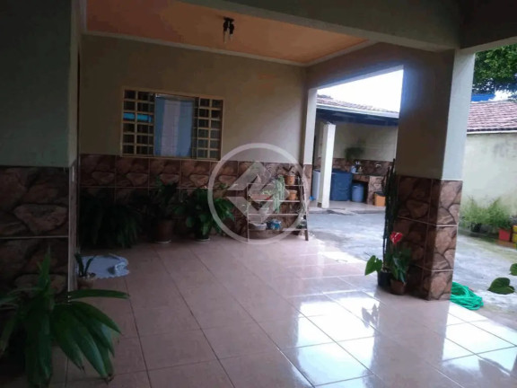 Casa com 3 Quartos à Venda, 182 m² em Setor Tancredo Neves - Goiânia