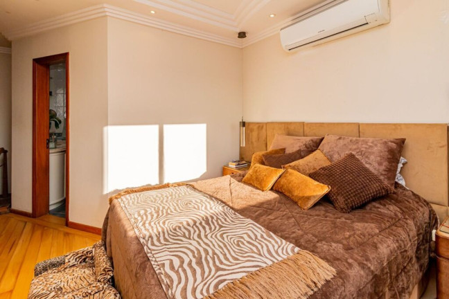 Imagem Cobertura com 3 Quartos à Venda, 278 m² em Jardim Itu - Porto Alegre