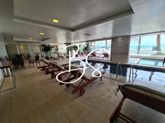 Imagem Apartamento com 2 Quartos à Venda, 168 m² em Centro - Balneário Camboriú