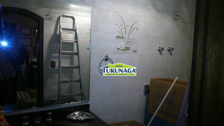 Imagem Casa com 4 Quartos à Venda, 454 m² em Vila Galvão - Guarulhos