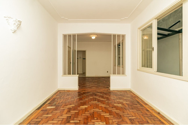 Imagem Imóvel com 2 Quartos à Venda, em Bom Fim - Porto Alegre Imagem Imóvel com 2 Quartos à Venda, em Bom Fim - Porto Alegre