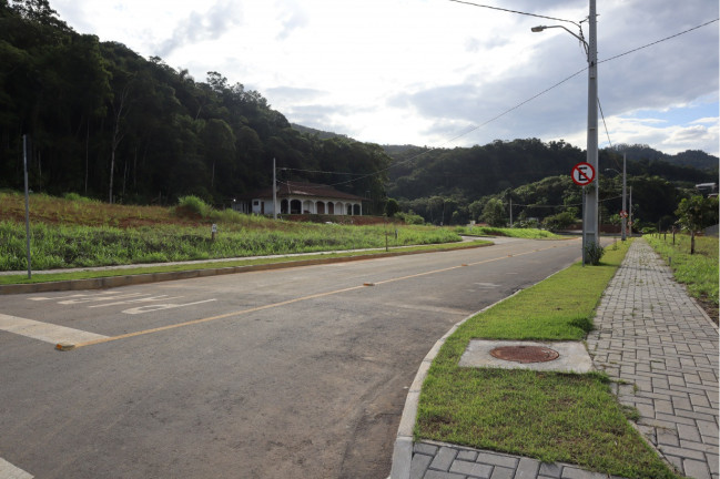 Imagem Imóvel à Venda, 281 m² em Itoupavazinha - Blumenau Imagem Imóvel à Venda, 281 m² em Itoupavazinha - Blumenau