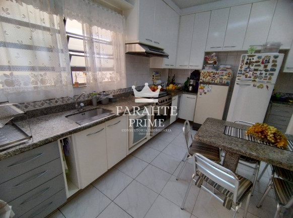 Imagem Casa com 6 Quartos à Venda,  em Embaré - Santos