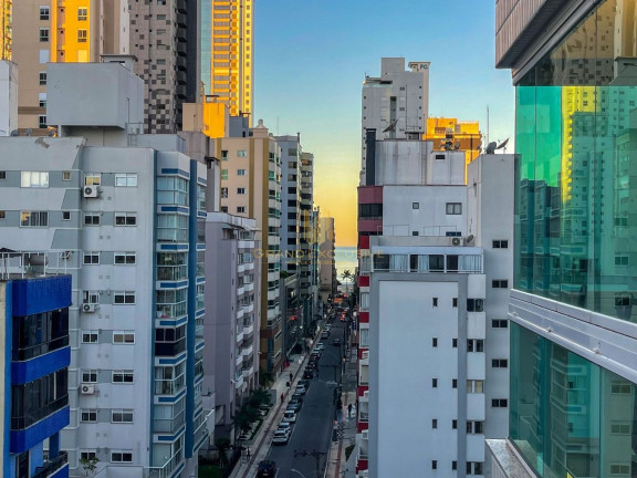 Imagem Apartamento com 3 Quartos à Venda, 125 m² em Centro - Balneário Camboriú Imagem Apartamento com 3 Quartos à Venda, 125 m² em Centro - Balneário Camboriú