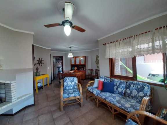 Imagem Casa com 5 Quartos à Venda, 200 m² em Capão Novo - Capao Da Canoa