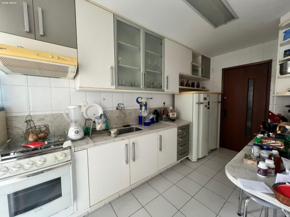 Imagem Apartamento com 3 Quartos à Venda, 104 m² em Candeal - Salvador