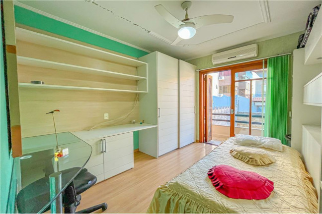 Imagem Casa com 3 Quartos à Venda, em Jardim Itu - Porto Alegre Imagem Casa com 3 Quartos à Venda, em Jardim Itu - Porto Alegre