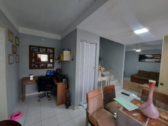 Imagem Casa com 2 Quartos à Venda, 80 m² em Parque Da Matriz - Cachoeirinha