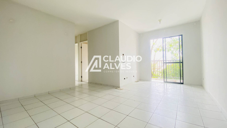 Imagem Apartamento com 3 Quartos à Venda, 70 m² em Muchila - Feira De Santana