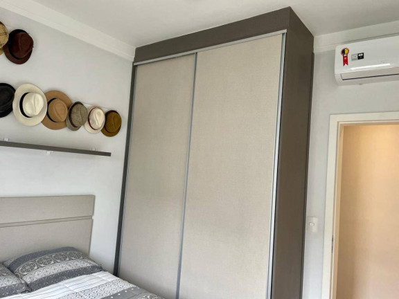 Imagem Casa com 3 Quartos à Venda, 300 m² em Caçapava