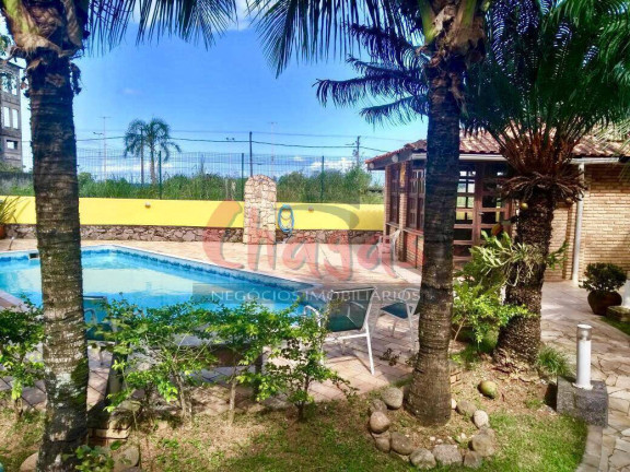 Imagem Casa com 1 Quarto à Venda, 520 m² em Massaguaçu - Caraguatatuba Imagem Casa com 1 Quarto à Venda, 520 m² em Massaguaçu - Caraguatatuba
