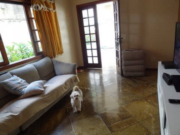Imagem Casa com 6 Quartos à Venda, 520 m² em Pendotiba - Niterói Imagem Casa com 6 Quartos à Venda, 520 m² em Pendotiba - Niterói