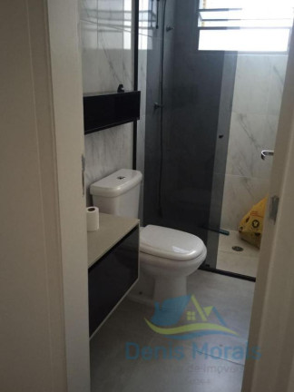 Imagem Imóvel com 2 Quartos à Venda, 55 m² Imagem Imóvel com 2 Quartos à Venda, 55 m²