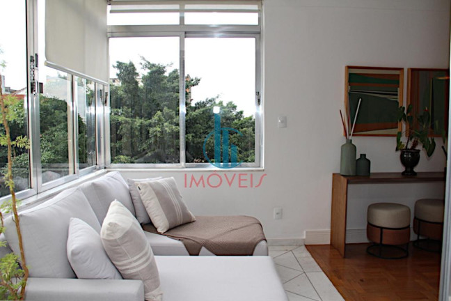 Imagem Apartamento com 3 Quartos à Venda, 220 m² em Bela Vista - São Paulo