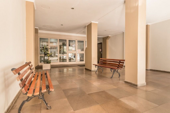 Imagem Imóvel com 1 Quarto à Venda, 33 m² em Cidade Baixa - Porto Alegre Imagem Imóvel com 1 Quarto à Venda, 33 m² em Cidade Baixa - Porto Alegre