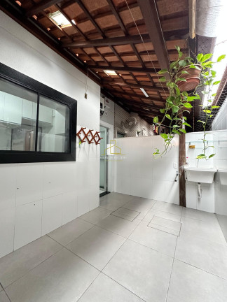 Casa com 2 Quartos à Venda, 67 m² em Colina De Laranjeiras - Serra