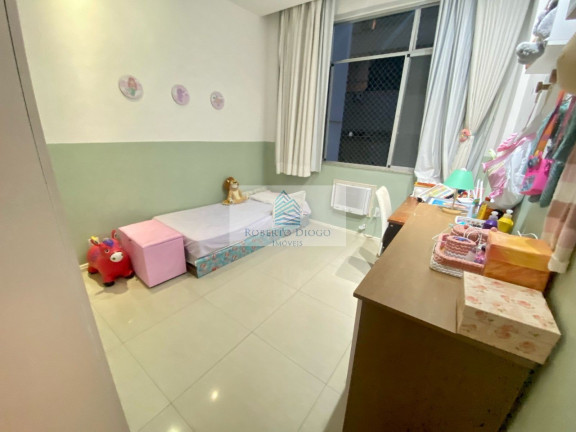 Imagem Imóvel com 2 Quartos à Venda, 70 m² em Icaraí - Niterói Imagem Imóvel com 2 Quartos à Venda, 70 m² em Icaraí - Niterói