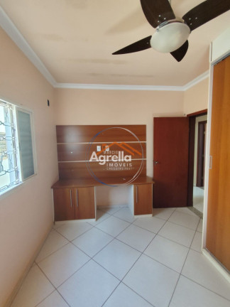 Imagem Casa com 3 Quartos à Venda, 450 m² em Jardim Rosa Cruz - Mogi Guaçu Imagem Casa com 3 Quartos à Venda, 450 m² em Jardim Rosa Cruz - Mogi Guaçu