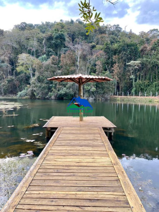 Imóvel com 5 Quartos à Venda, 1.000 m² em Zona Rural - Aiuruoca