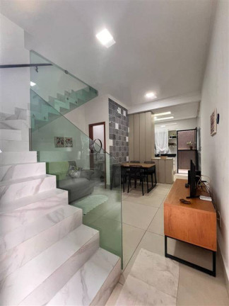 Imagem Sobrado com 2 Quartos à Venda, 60 m² em Maracanã - Praia Grande