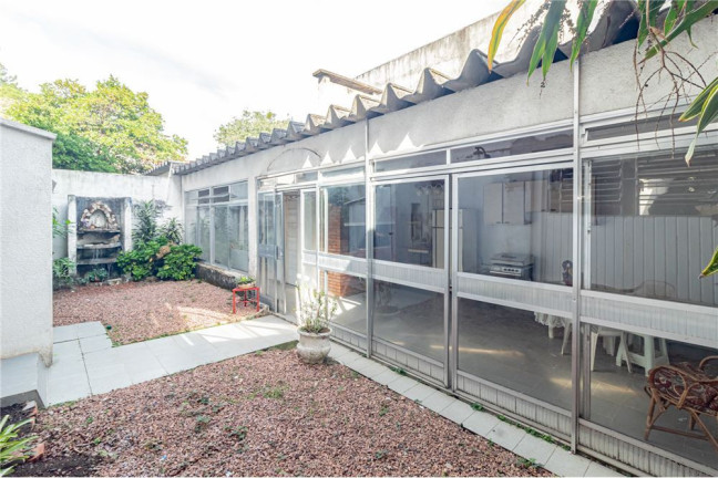 Imagem Casa com 3 Quartos à Venda,  em Chácara Das Pedras - Porto Alegre