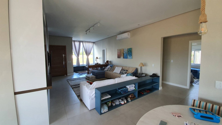 Imagem Casa com 3 Quartos à Venda, 645 m² em Atlântida Sul - Osório Imagem Casa com 3 Quartos à Venda, 645 m² em Atlântida Sul - Osório