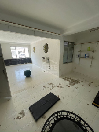 Imagem Casa com 5 Quartos à Venda, 300 m² em Irajá - Rio De Janeiro Imagem Casa com 5 Quartos à Venda, 300 m² em Irajá - Rio De Janeiro