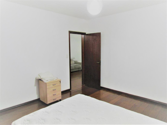 Imagem Casa com 3 Quartos à Venda, 315 m² em Jardim São Pedro - Porto Alegre Imagem Casa com 3 Quartos à Venda, 315 m² em Jardim São Pedro - Porto Alegre