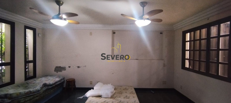 Imagem Casa com 3 Quartos à Venda, 270 m² em Centro - São Gonçalo Imagem Casa com 3 Quartos à Venda, 270 m² em Centro - São Gonçalo