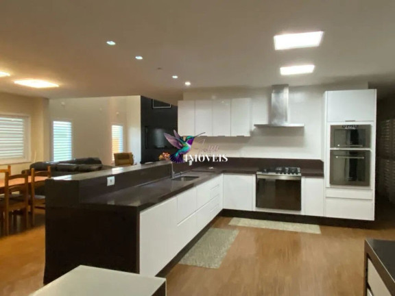 Imagem Casa com 7 Quartos à Venda, 425 m² em Meia Praia - Navegantes