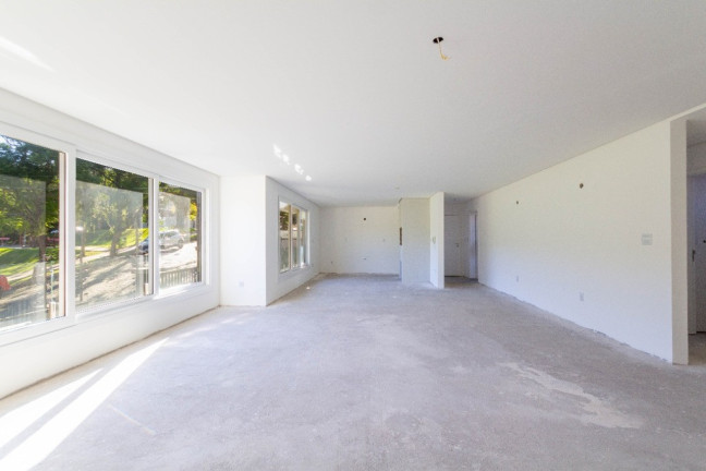 Imagem Apartamento com 3 Quartos à Venda, 245 m² em Três Figueiras - Porto Alegre