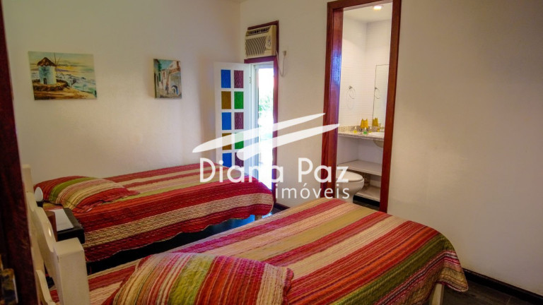 Imagem Casa de Condomínio com 3 Quartos à Venda, 185 m² em Manguinhos - Búzios
