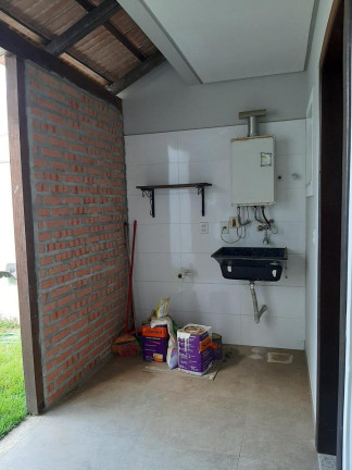 Imagem Sobrado com 2 Quartos para Alugar, 81 m² em Itacolomi - Balneário Piçarras