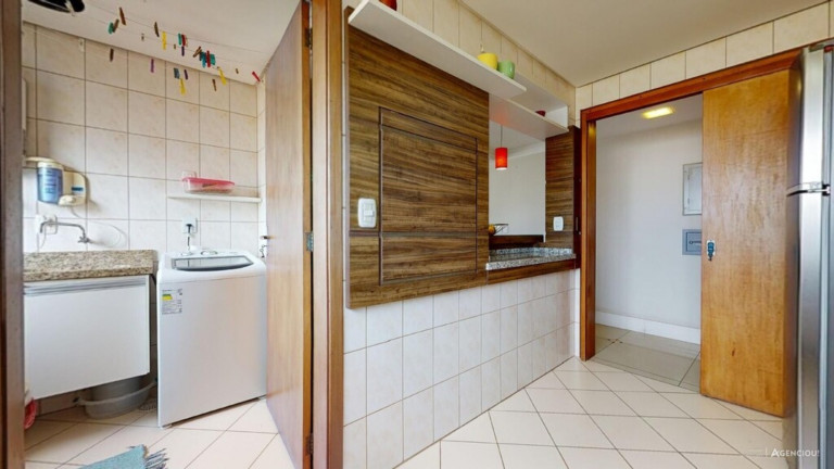 Imagem Imóvel com 3 Quartos à Venda, 93 m² em Petrópolis - Porto Alegre