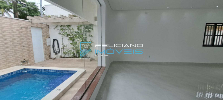 Imagem Casa com 3 Quartos à Venda, 194 m² em Canto Do Forte - Praia Grande