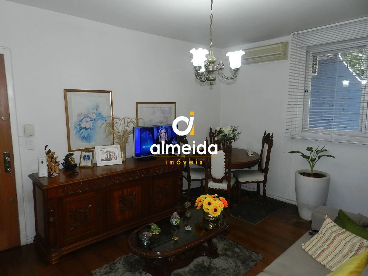 Imagem Apartamento com 2 Quartos à Venda, 64 m² em Centro - Santa Maria