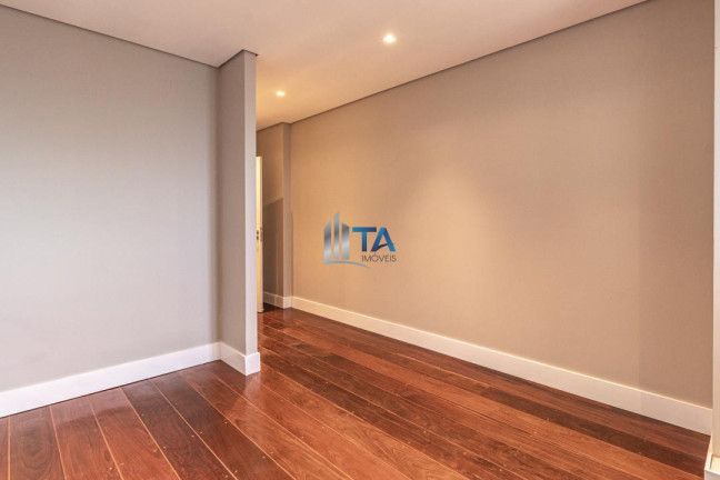 Imóvel com 4 Quartos à Venda, 244 m² em Cambuí - Campinas