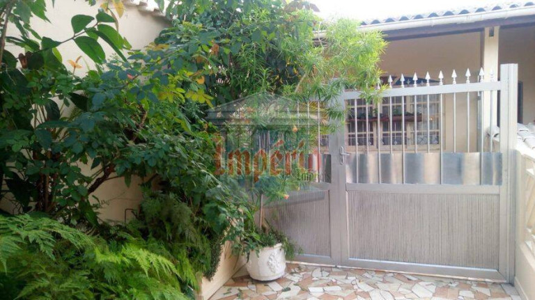 Imagem Casa com 2 Quartos à Venda, 213 m² em Vila Caiçara - Praia Grande Imagem Casa com 2 Quartos à Venda, 213 m² em Vila Caiçara - Praia Grande